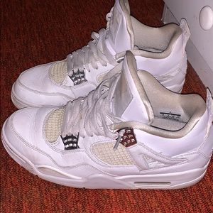 Jordan 4’s